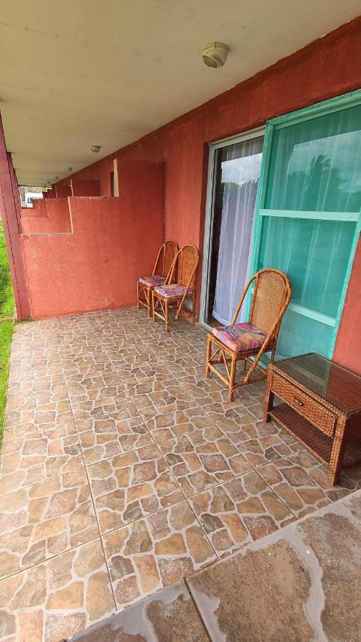 Tupa Hotel Hanga Roa Exterior photo
