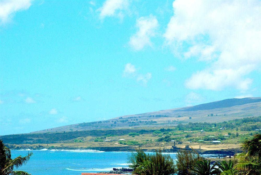 Tupa Hotel Hanga Roa Exterior photo